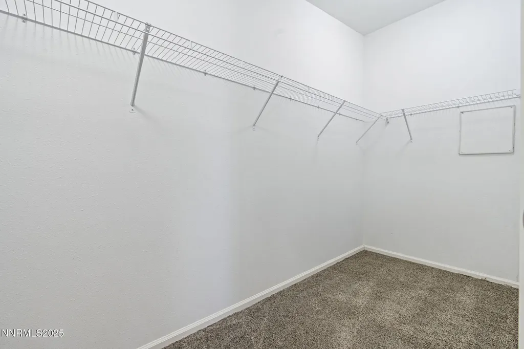 8260 Sycamore Silver Springs NV 89429