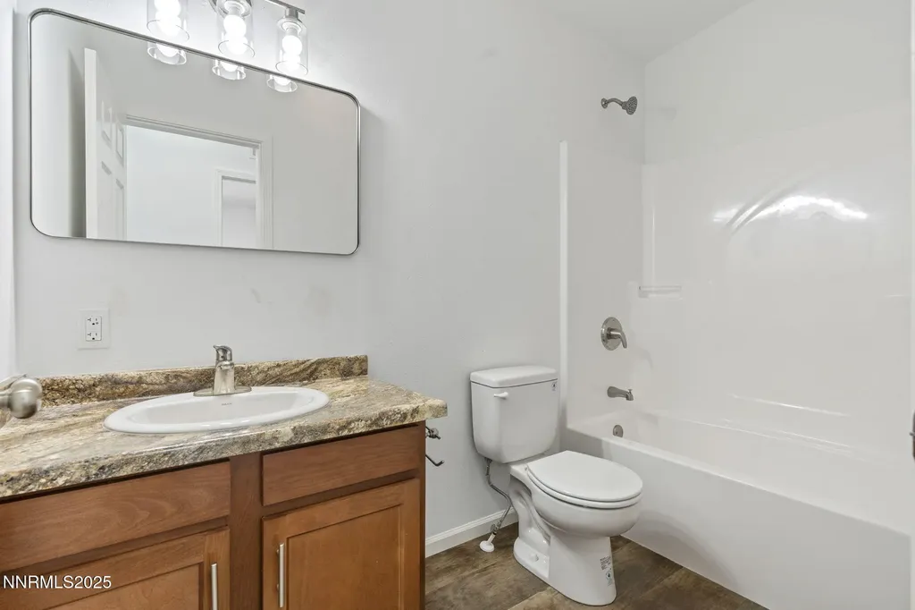 8260 Sycamore Silver Springs NV 89429