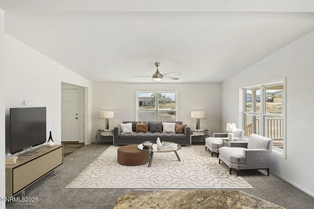 8260 Sycamore Silver Springs NV 89429
