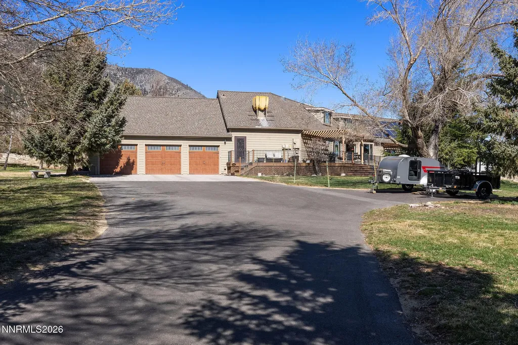 220 Limousin Genoa NV 89411