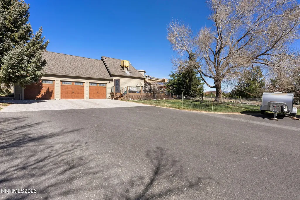 220 Limousin Genoa NV 89411
