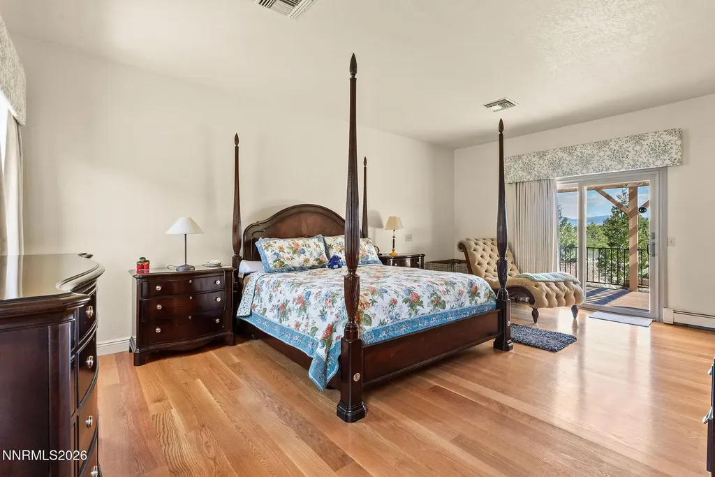 220 Limousin Genoa NV 89411