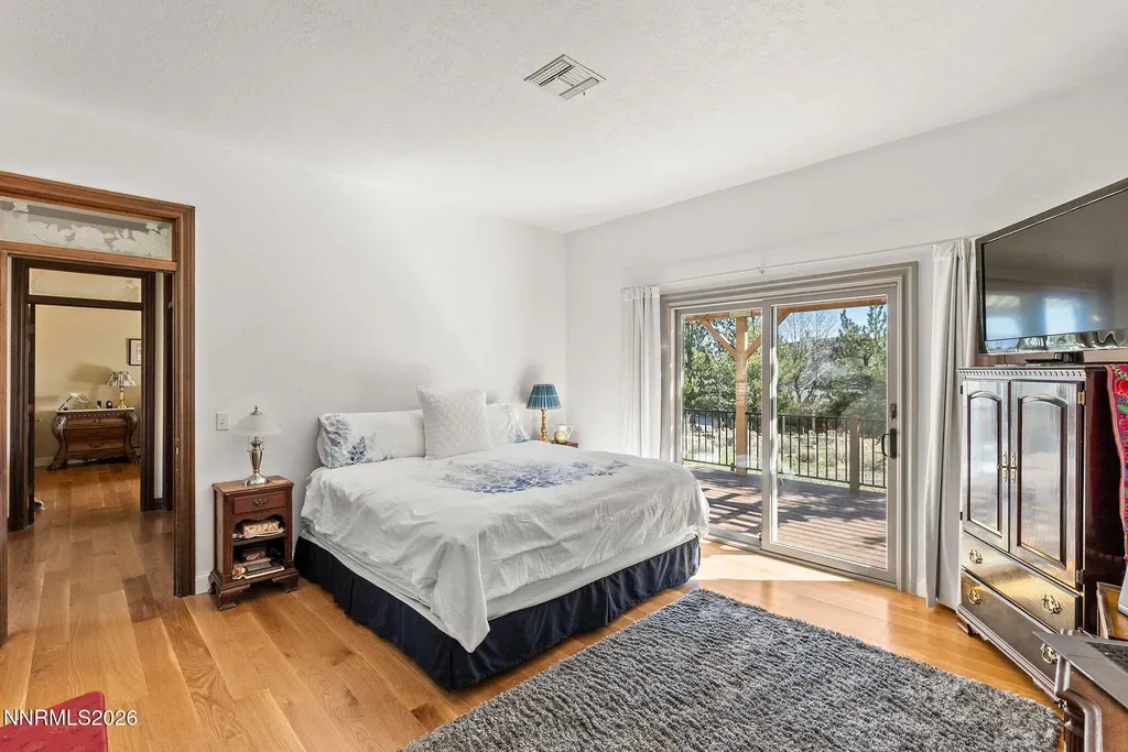 220 Limousin Genoa NV 89411
