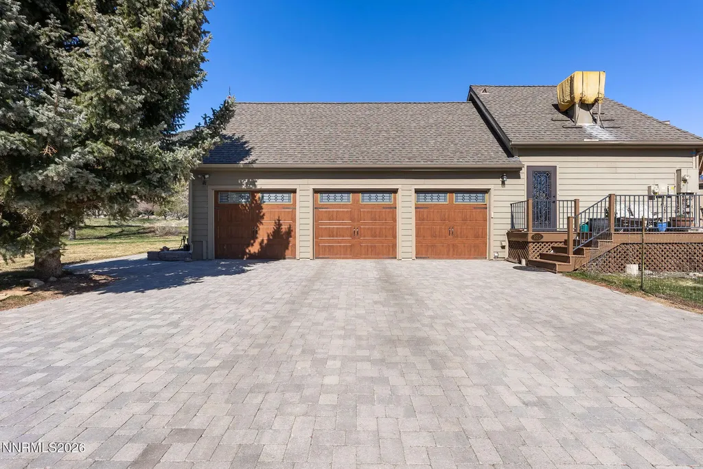 220 Limousin Genoa NV 89411