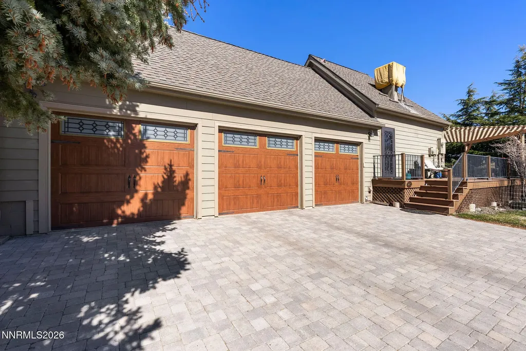 220 Limousin Genoa NV 89411