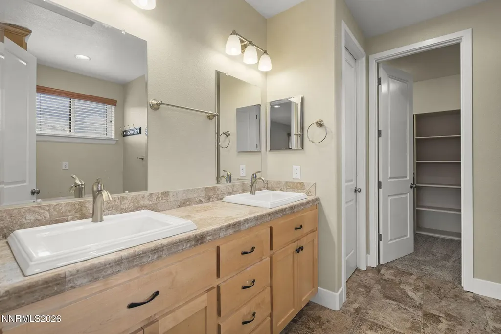 2243 Canal Sparks NV 89434