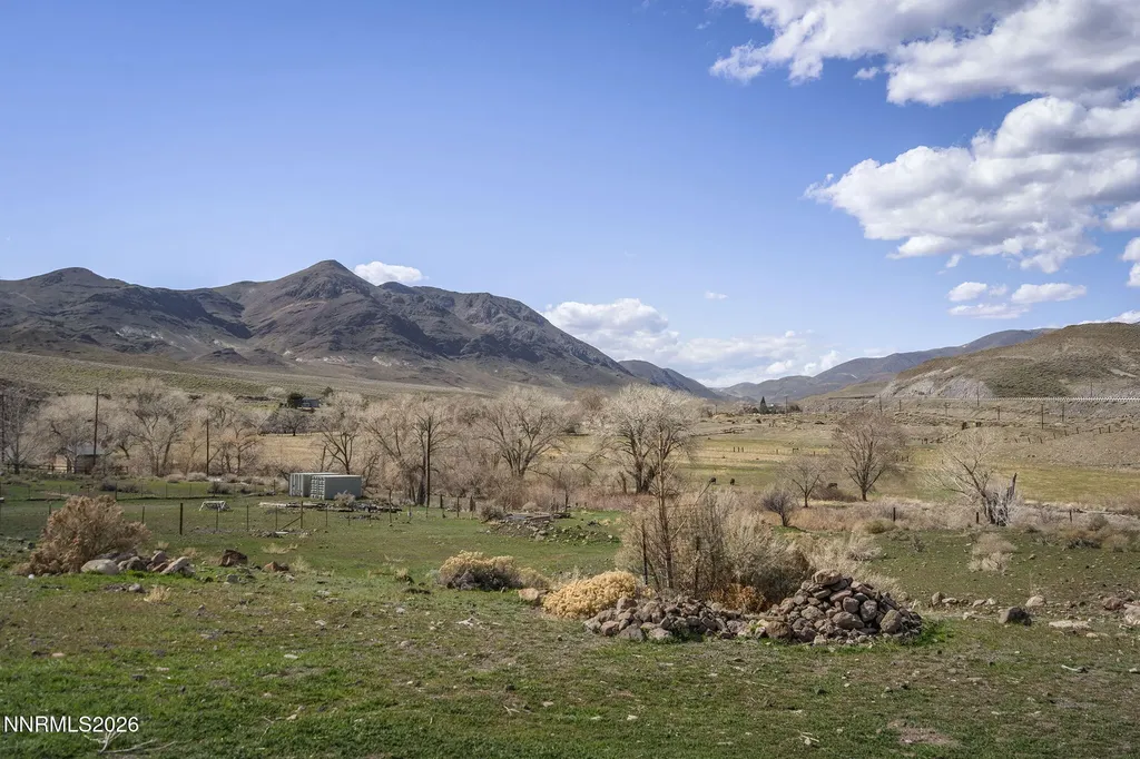 2243 Canal Sparks NV 89434