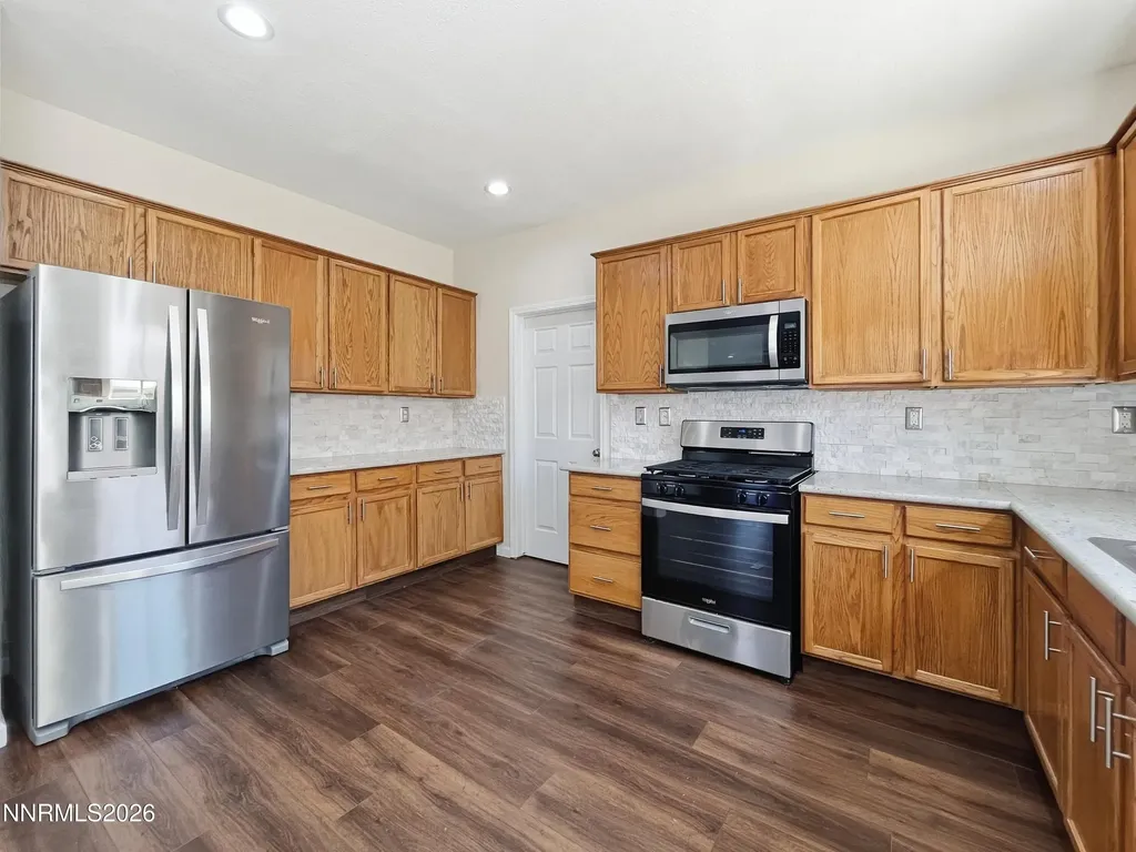 10493 Copper Wood Reno NV 89521