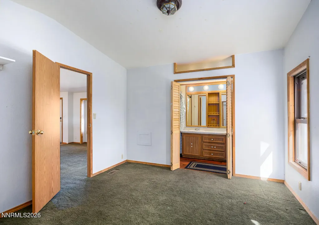 5465 Caleb Fallon NV 89406