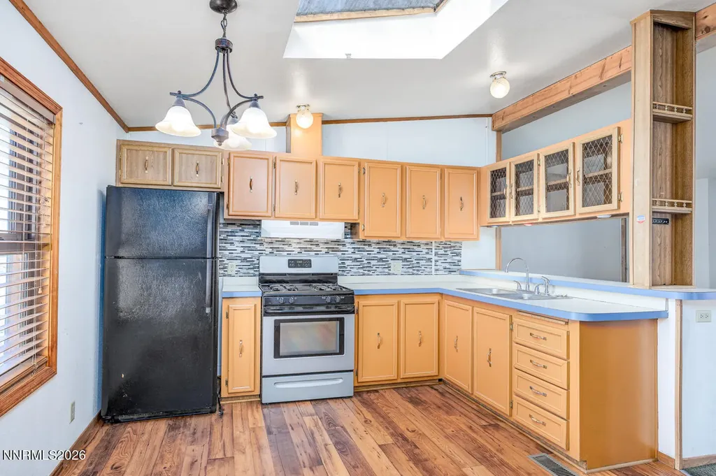 5465 Caleb Fallon NV 89406