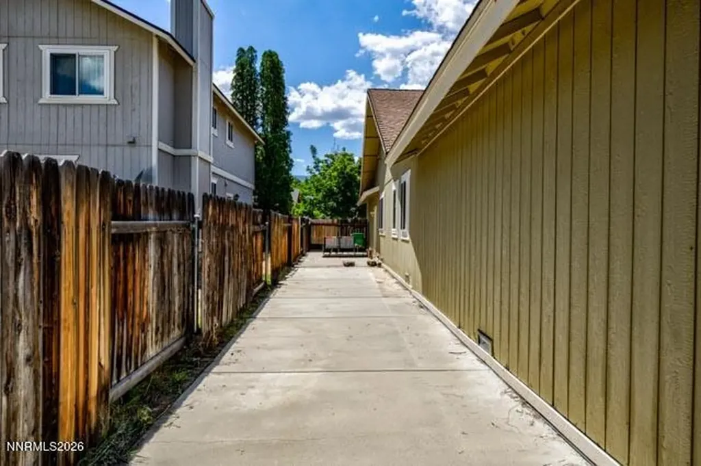 12470 Overbrook Reno NV 89511