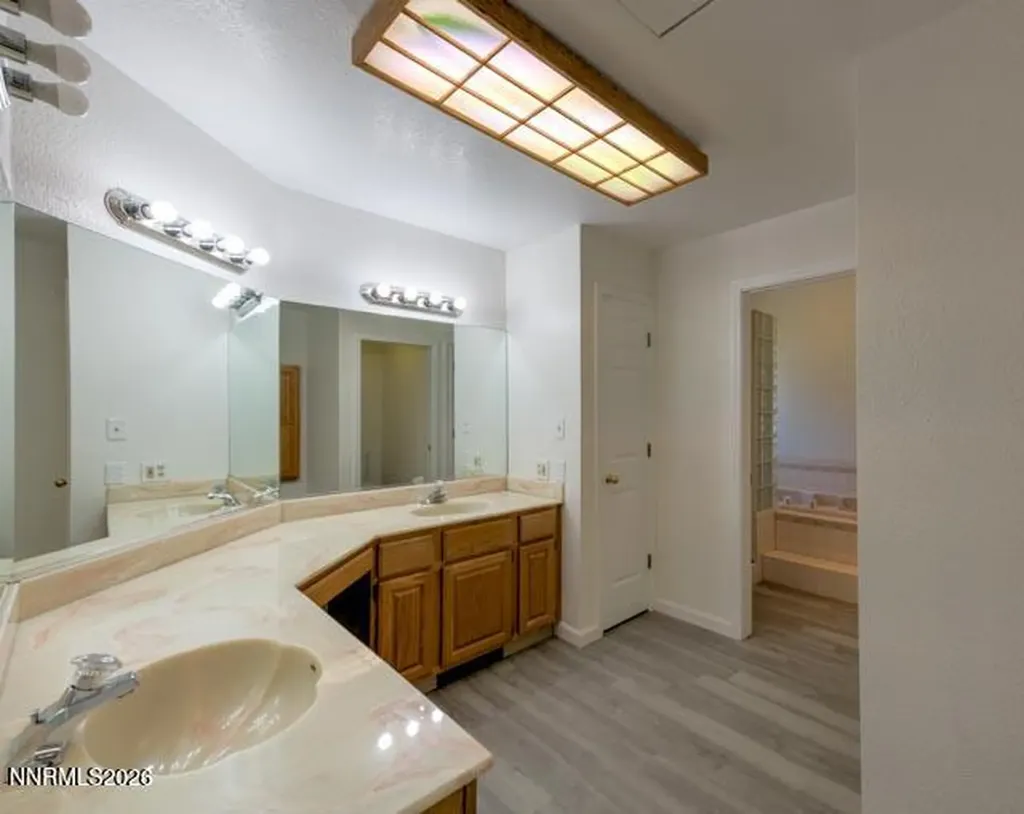 12470 Overbrook Reno NV 89511