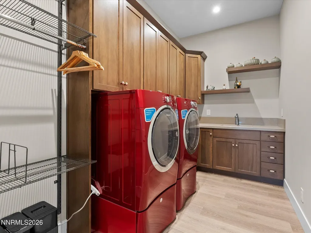 660 Sand Cherry Reno NV 89511