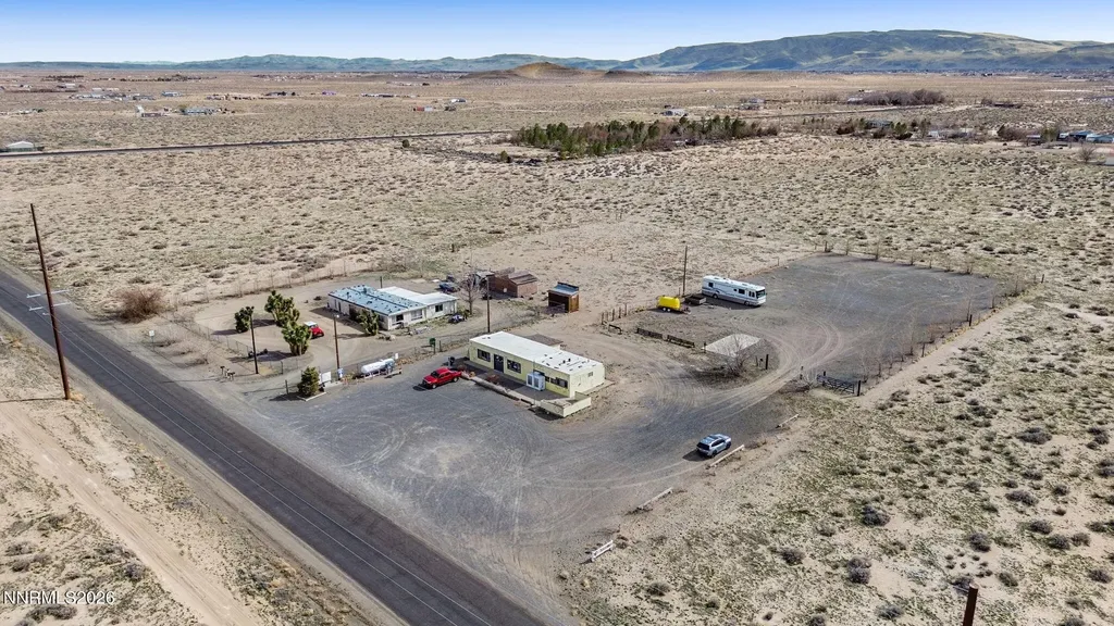 1375 Fir Silver Springs NV 89429