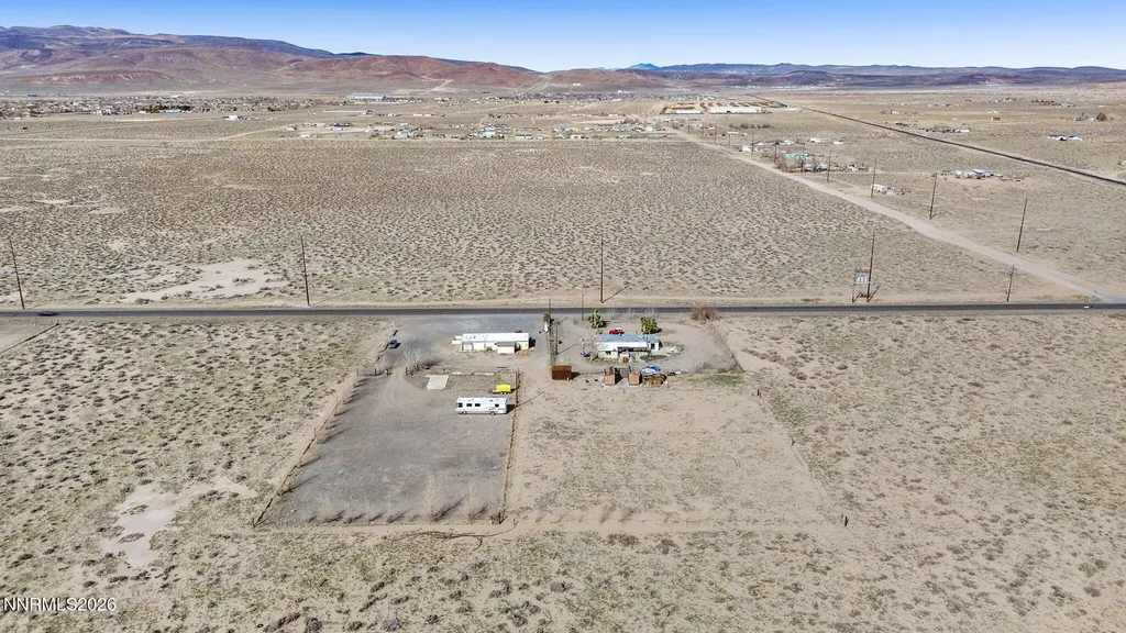 1375 Fir Silver Springs NV 89429