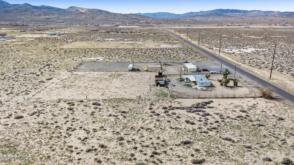 1375 Fir Silver Springs NV 89429