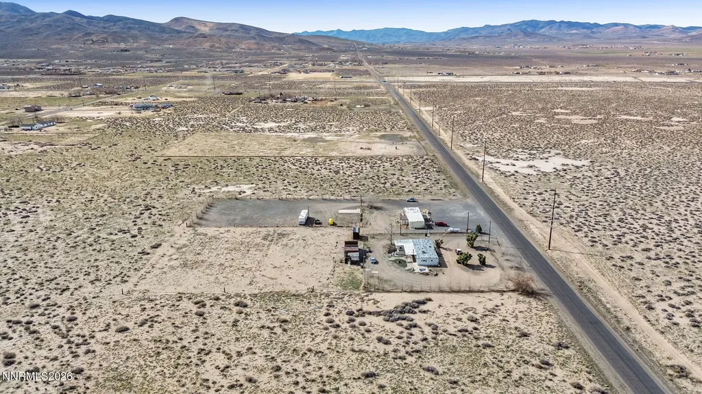 1375 Fir Silver Springs NV 89429
