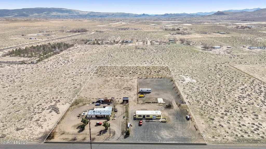 1375 Fir Silver Springs NV 89429