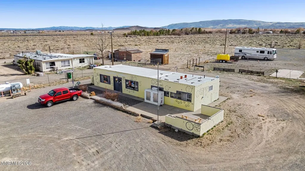 1375 Fir Silver Springs NV 89429
