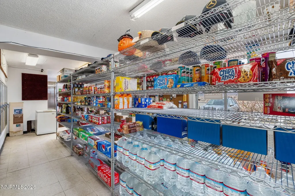 1375 Fir Silver Springs NV 89429
