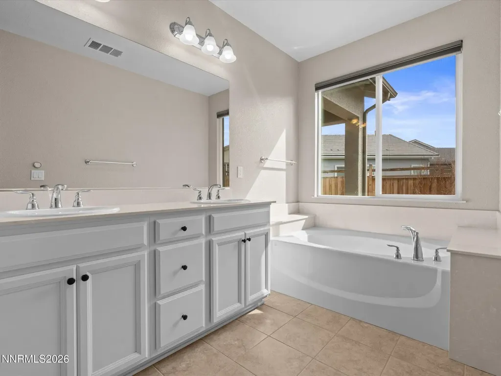 6572 Angels Orchard Sparks NV 89436