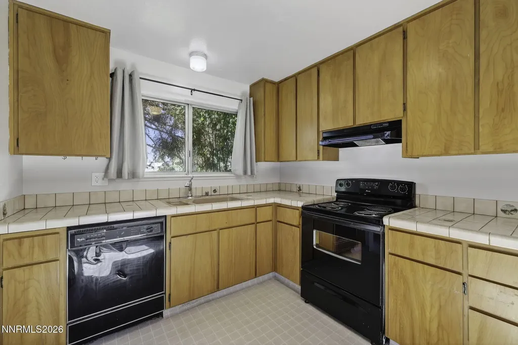 1051 Riverview Gardnerville NV 89460