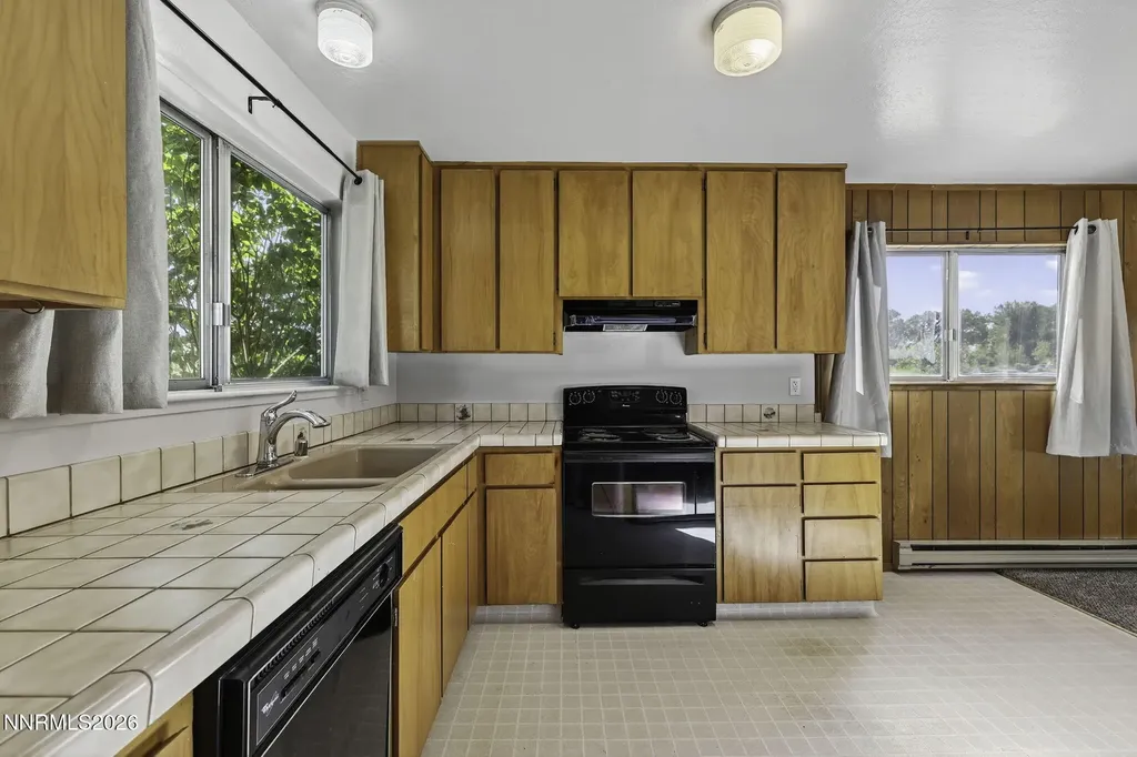 1051 Riverview Gardnerville NV 89460