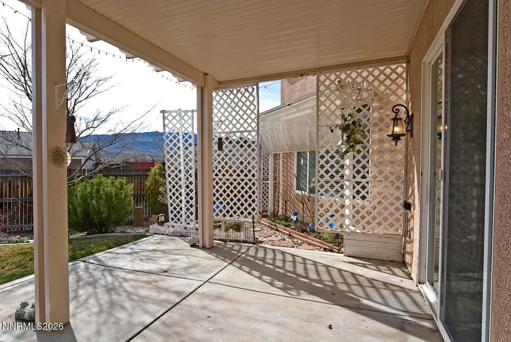 1518 Sequoia Dayton NV 89403