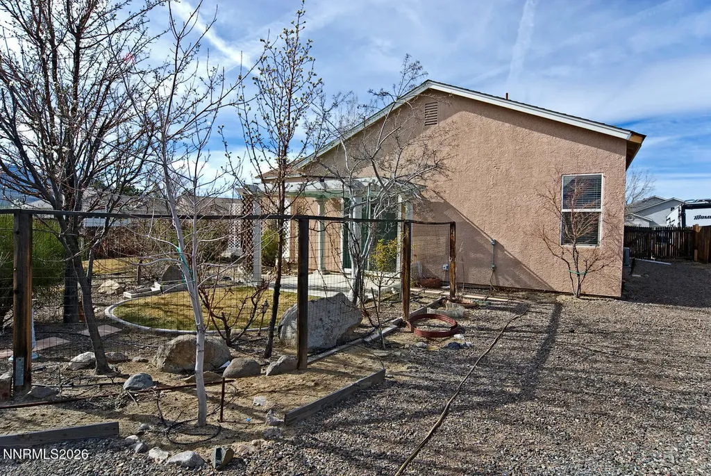 1518 Sequoia Dayton NV 89403