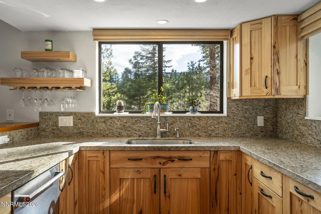 16911 Mt Rose Reno NV 89511