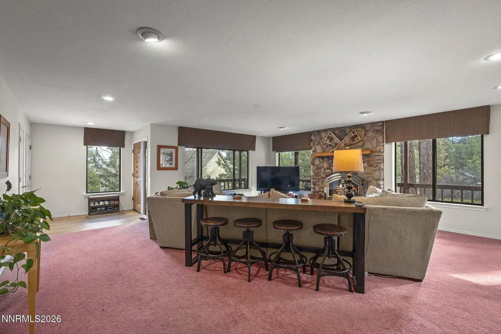 16911 Mt Rose Reno NV 89511