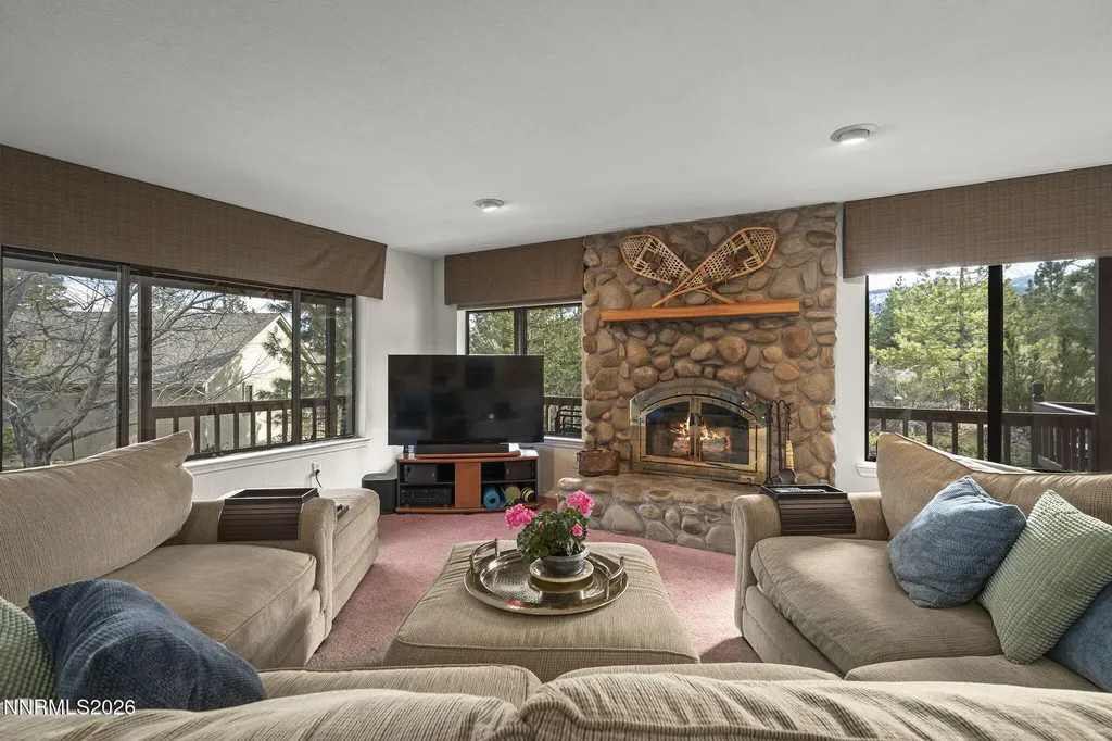 16911 Mt Rose Reno NV 89511
