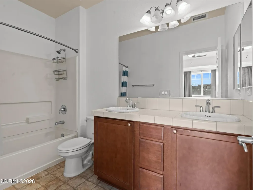 4795 Ciarra Kennedy Reno NV 89503