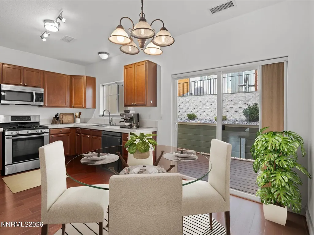 4795 Ciarra Kennedy Reno NV 89503