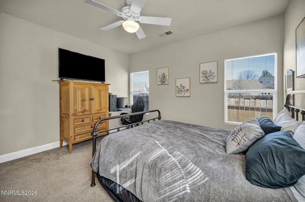 5421 Desert Peach Sparks NV 89436