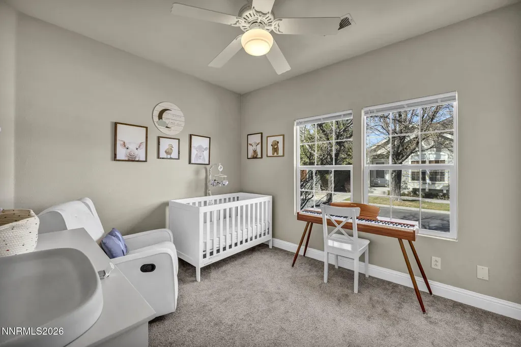 5421 Desert Peach Sparks NV 89436