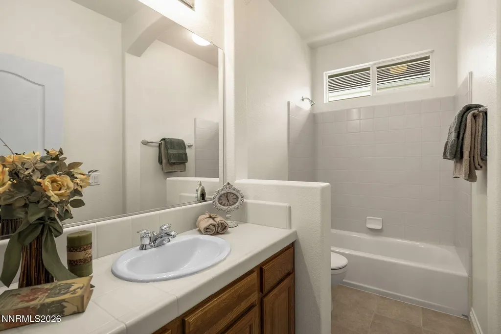 2840 Falcon Ridge Sparks NV 89436