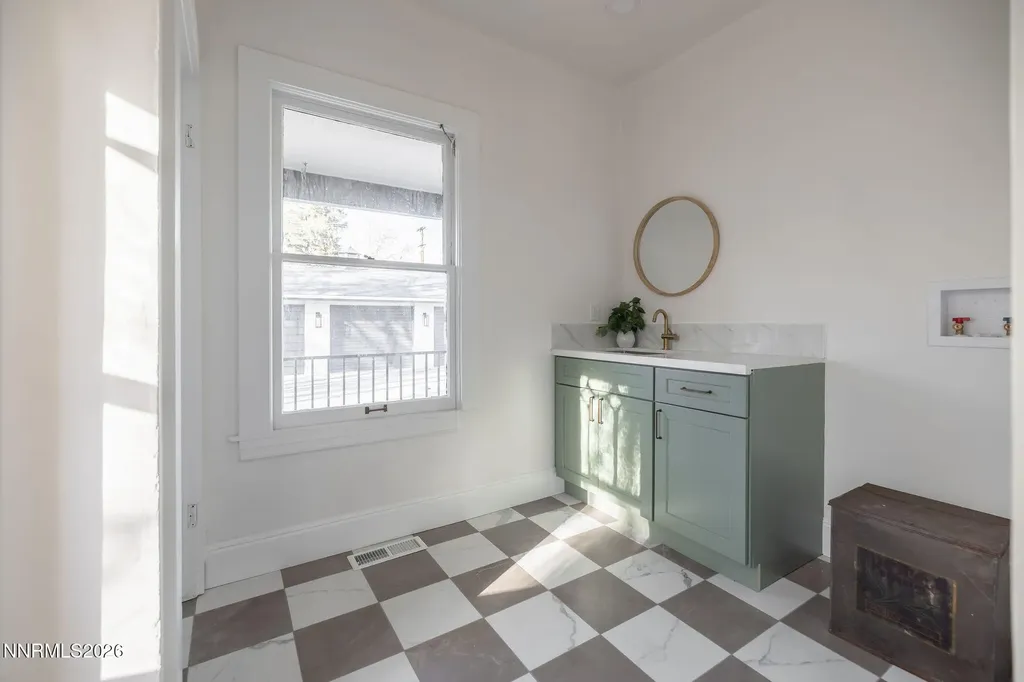 402 Robinson Carson City NV 89703