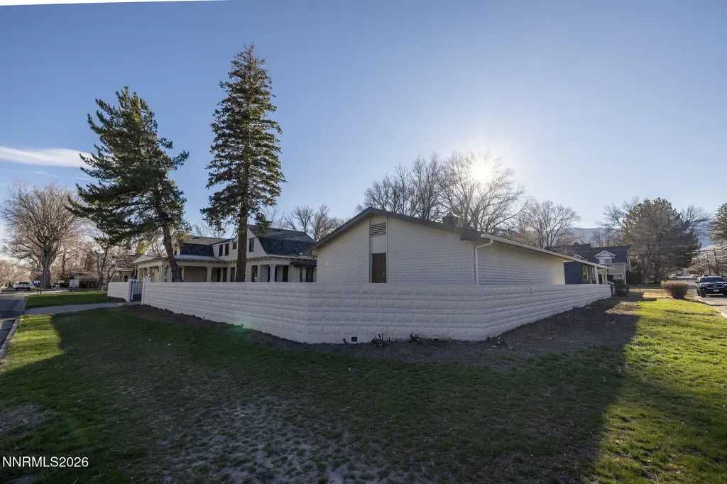 402 Robinson Carson City NV 89703