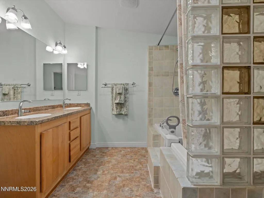 1307 Kingslane Gardnerville NV 89410