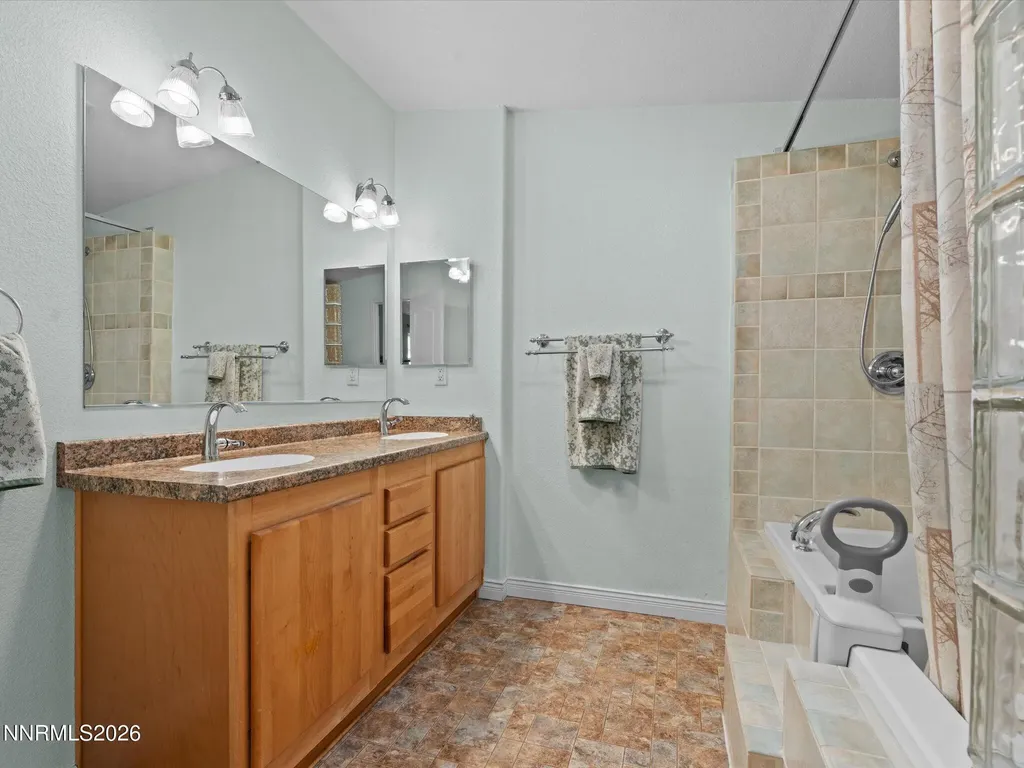 1307 Kingslane Gardnerville NV 89410