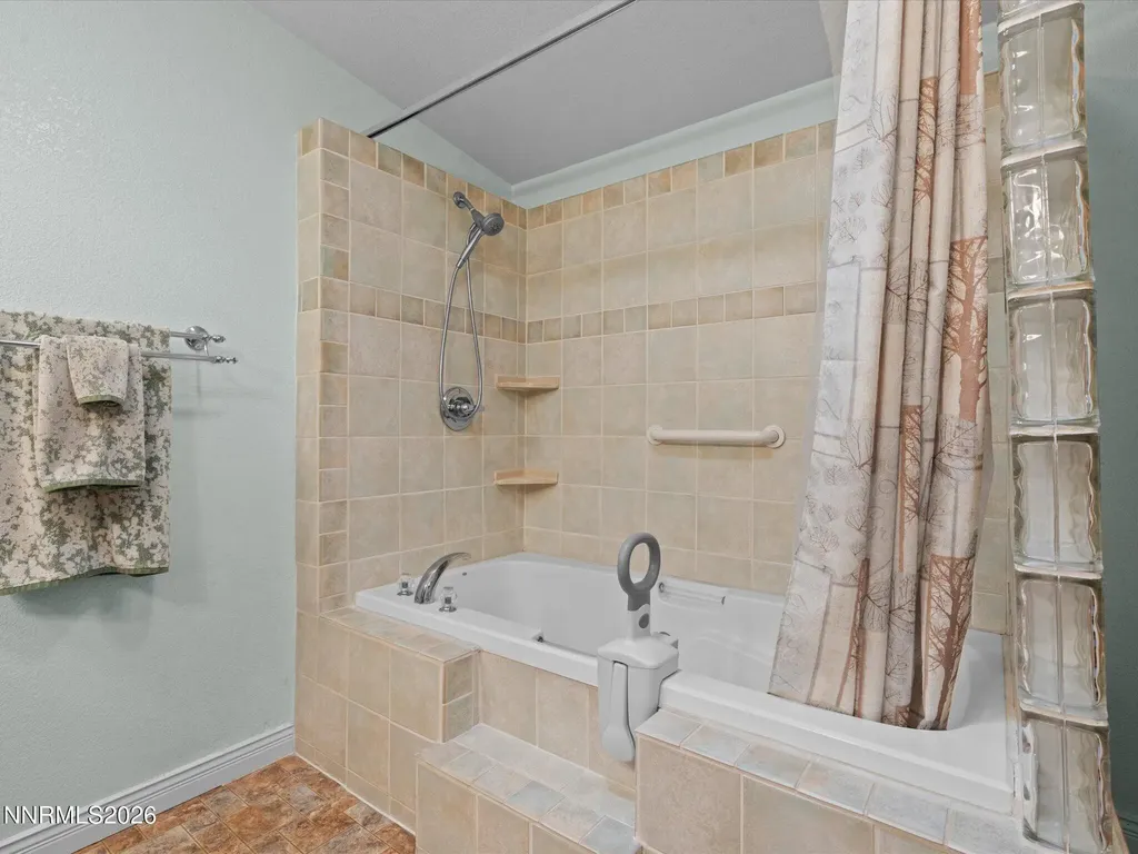 1307 Kingslane Gardnerville NV 89410