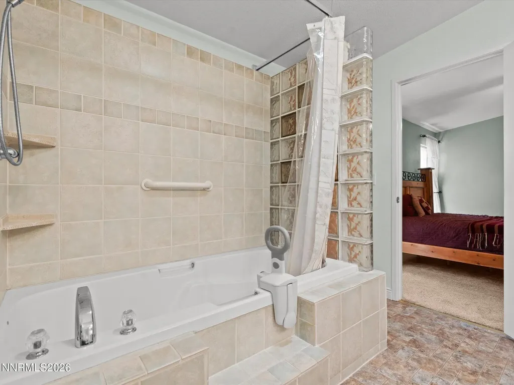 1307 Kingslane Gardnerville NV 89410