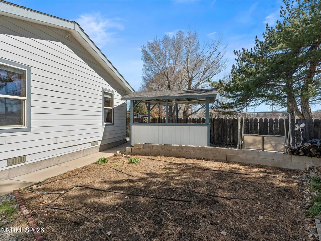 1307 Kingslane Gardnerville NV 89410