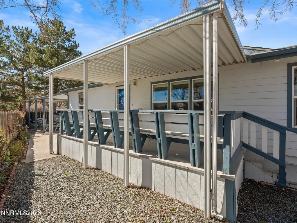 1307 Kingslane Gardnerville NV 89410