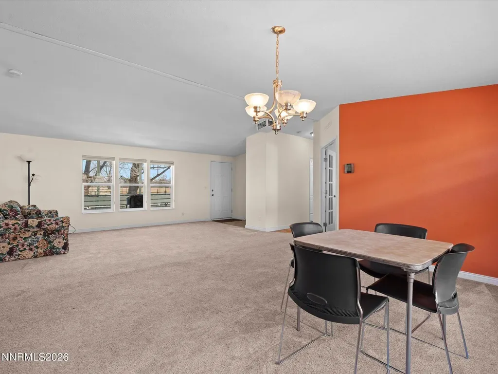 1307 Kingslane Gardnerville NV 89410