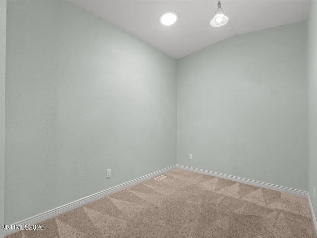 1307 Kingslane Gardnerville NV 89410