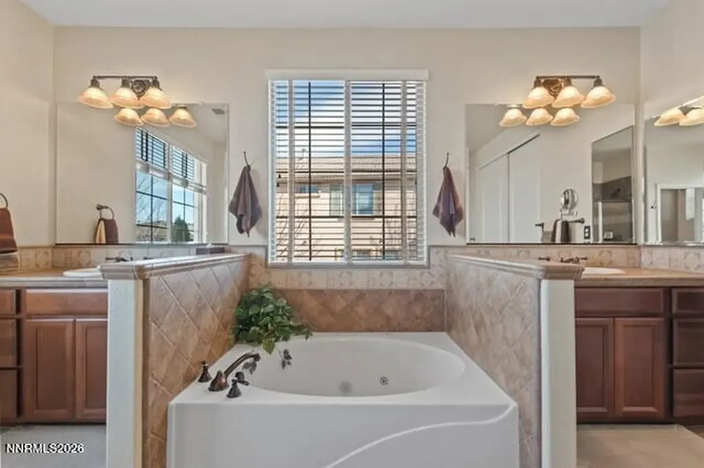 7263 Fox Wood Sparks NV 89436