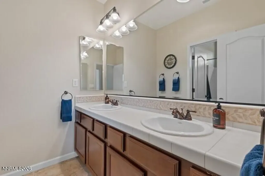 7263 Fox Wood Sparks NV 89436