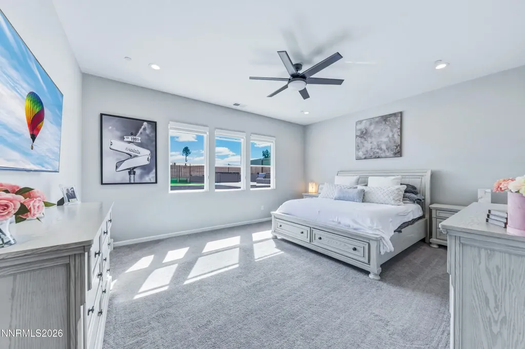 2958 Murrelet Sparks NV 89441